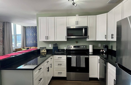 Marion Apartamento | A vibrantly vintage experience boasting modern luxuries.