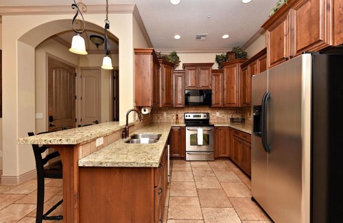 St. George Apartamento | A7-Sierra Sky-Ground Floor 3-bedroom Hillside View