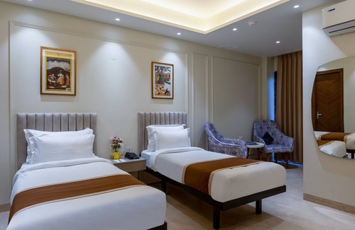 Gurugram Hotel | Aadat Hotel Near Artemis Hospital Gurgaon
