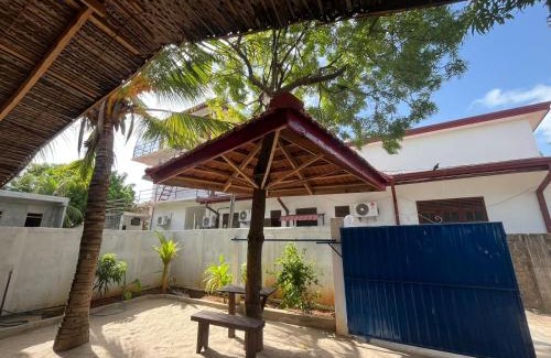 Uppuveli Casa | Aara Holiday Home
