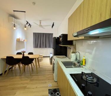 Kota Kinabalu Apartamento | Aariz Homestay