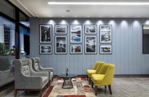 Hassan Hotel | AARYA MANSION V One Hotel