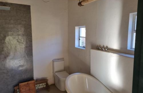 Camdeboo Casa | Aasvogelkrans Farm Cottages & Camping
