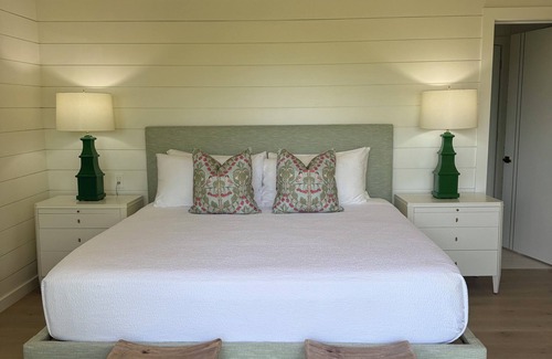 Great Guana Cay Complejo | Abaco, Bahamas Newest Luxury Resort! Discover Our 4BR/4BA Poolside villa!