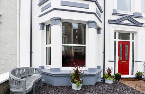 Llandudno Cabaña | Abbeylands House, LLANDUDNO