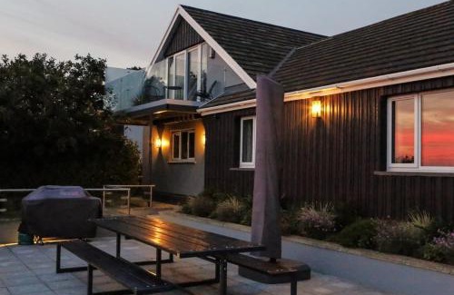 Newport Casa | Abernyfer Beach House