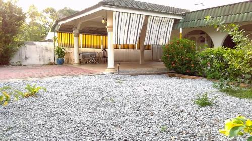 Kota Bharu Casa | AbgZul Homestay