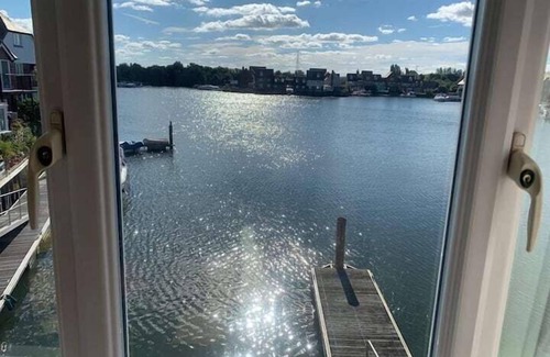 Abingdon Casa | Abingdon House - 4 BR on the Marina