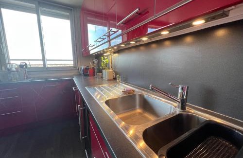 Quartier de la Maison-Blanche Apartamento | Above Paris Eiffel Tower view Balcony