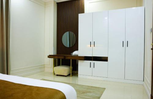 Old Airport Hotel | Abraj INN Royal Hotel فندق أبراج إن الملكي