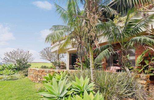 Sapphire Beach Villa | Absolute Beachfront Family Villa