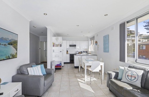 Avoca Beach Apartamento | Absolute Beachfront - South Strand Complex