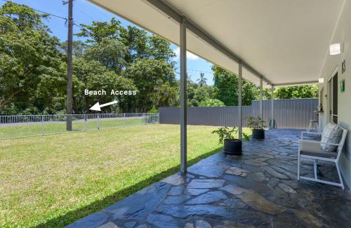 Cooya Beach Casa | Absolute Beachfront Family home - Cooya