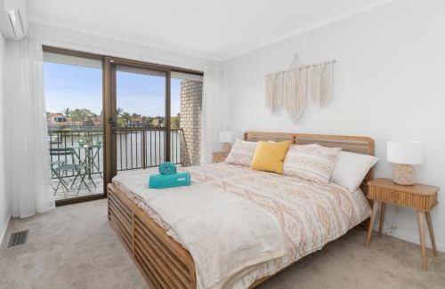 Patterson Lakes Casa | Absolute Waterfront Marina Views
