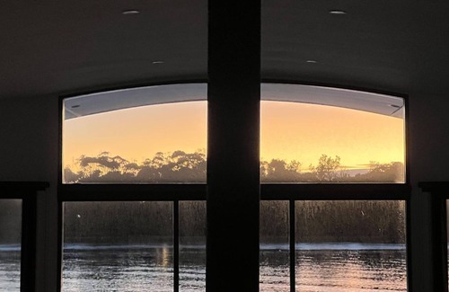 Minnamurra Casa | Absolute waterfront beach house