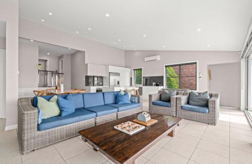 Avoca Beach Casa | Absolutely Avoca - beautiful views for the family