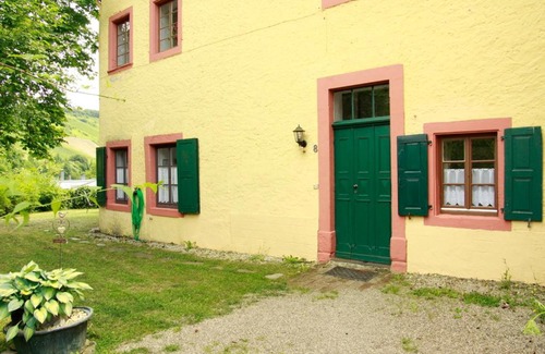 Maring-Noviand Apartamento | Abtei - wohnen auf einem historischen Weingut
