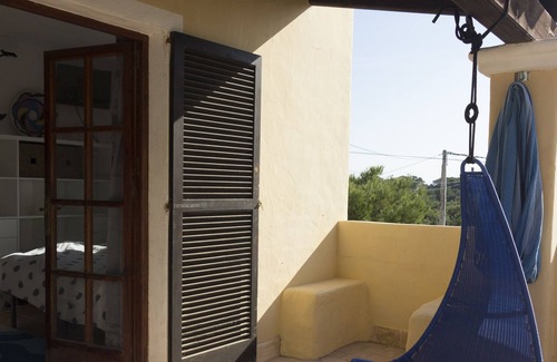 Es Canar Apartamento | Azul, vista al mar, terraza, cocina al aire libre, área de bicicletas, playas, hippiemarket