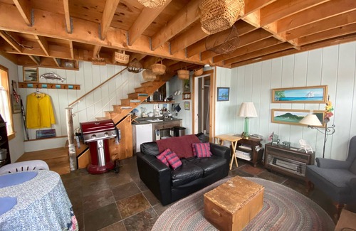 Southwest Harbor Cabaña | Acadia Stones Throw Cottage