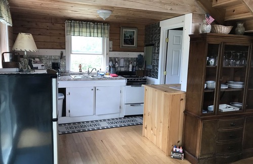 Corea Cabina | Tranquila y acogedora cabaña, cerca de Acadia pero lejos de las multitudes