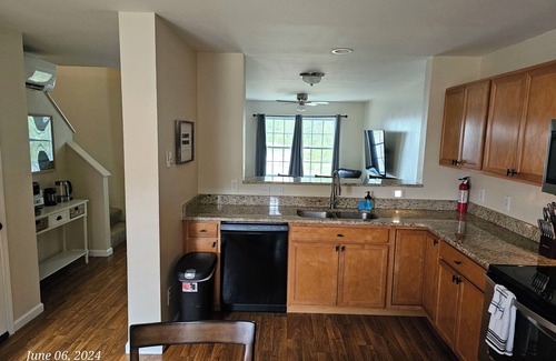 Trenton Condominio | Acadia Villas! 7A Hunter's Way: A private neighborhood in the woods.