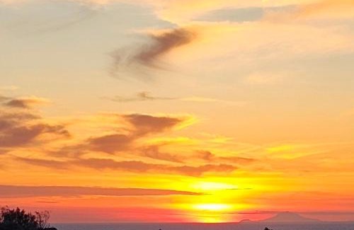 Tholos Apartamento | Acanthus Oia-Suites With Private Hot Tub