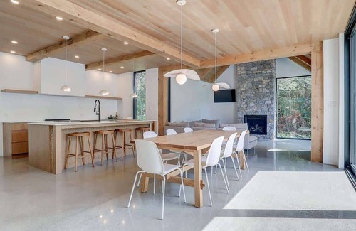 Stanstead Township Chalet De Esquí | Access to Lake Memphremagog - Spa - Sauna - Persée