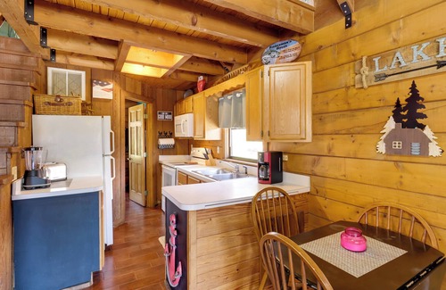 Okeechobee Cabina | Access to Lake Okeechobee: Cabin w/ Perks!
