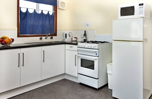 Emu Point Otro | Acclaim Rose Gardens Beachside Holiday Park