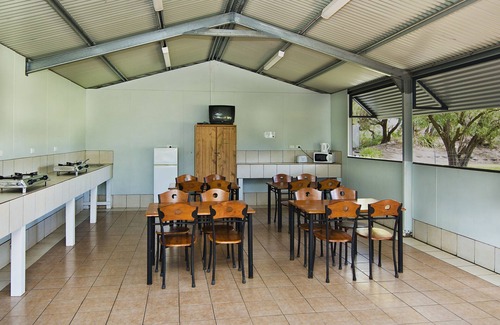 Emu Point Otro | Acclaim Rose Gardens Beachside Holiday Park