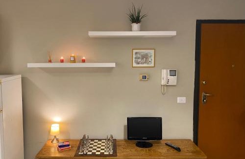 Pomezia Apartamento | Accogliente monolocale con terrazzo e BBQ a Pomezia