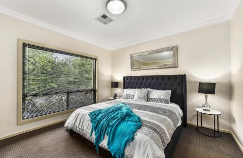 Mount Gambier Apartamento | Accommodation On Lansell 1 being Unit 1 of 6 Lansell Street