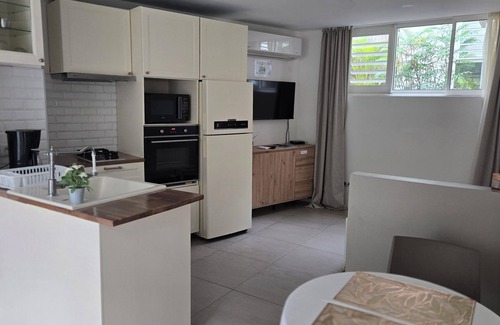 Punaauia Apartamento | Accommodation Tahiti Punaauia Confort with Swimming Pool