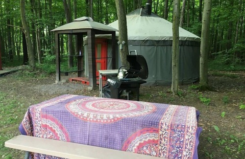Rushville Alquiler De RV | Achsah Mongolian Round Tent & Breakfast in Finger Lakes Wine Country region