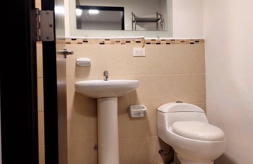 Juan Montalvo Apartamento | Acogedor y moderno loft con vista a la ciudad