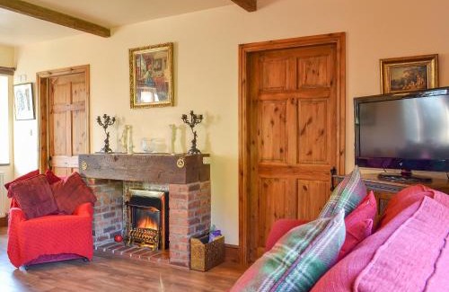 Storwood Casa | Acorn Barn