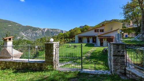 Piobbico Villa | Acquanera 6&2 by Marche Holiday Villas