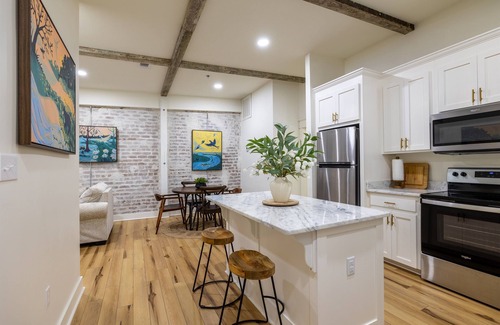 Laurel Apartamento | Adam Trest Suite, Laurel, Coffee Bar, Walkable