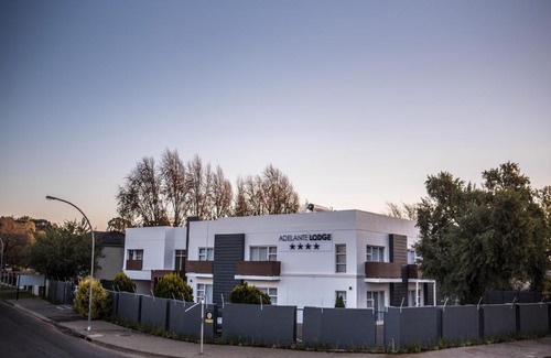 Brandwag Casa | Adelante Lodge