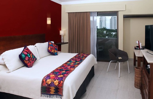 Centro de Cancún Hotel | Adhara Hacienda Cancun