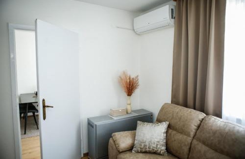 Konjic Apartamento | Adi apartment in town centar
