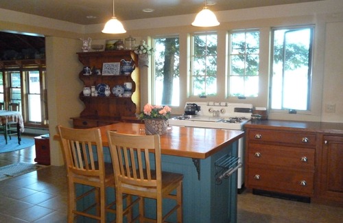 Brantingham Casa | Adirondack Beauty! 110 pies Lake Frontage House - Playa privada; Kayaks, Canoa