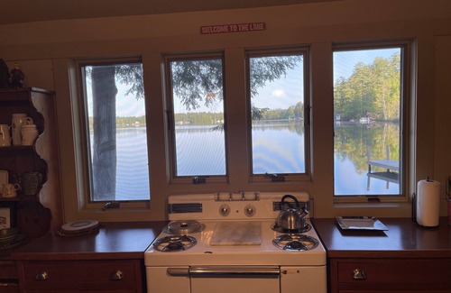 Brantingham Casa | Adirondack Beauty! 110 pies Lake Frontage House - Playa privada; Kayaks, Canoa