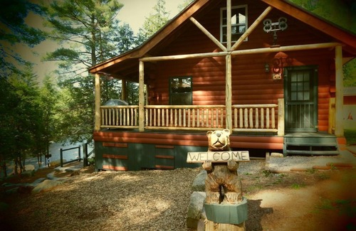 Harrisville Cabina | Adirondack / Oswegatchie Cabina frente al río