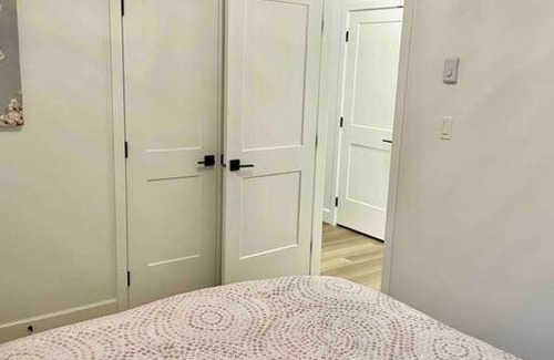 Langford Apartamento | Adorable 1 Bedroom Suite- a skip to Galloping Goose