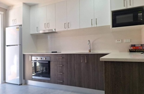 Narwee Casa | Adorable 1bedroom guesthouse in Narwee with deck