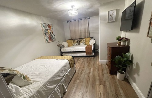 Arundel Casa | Adorable 2bed, 1ba 1300sqft guest home tucked away on 19 acres