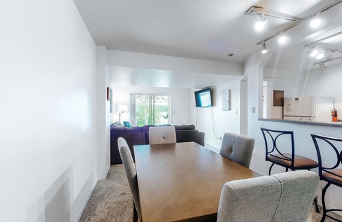 Freeland Apartamento | Adorable bayfront getaway w/ a full kitchen, free WiFi, & beach access