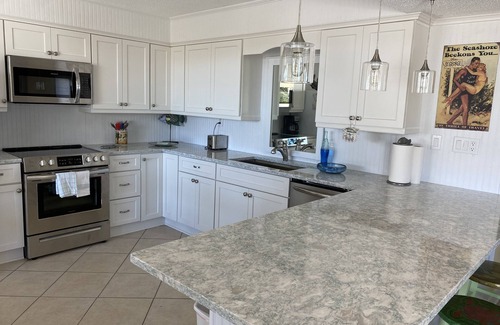 East End Condominio | Adorable cabaña de playa. Piscina de tamaño completo. SIN DAÑOS POR EL HURACÁN MICHAE