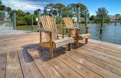 Englewood Cabaña | Adorable Cottages on Lemon Bay